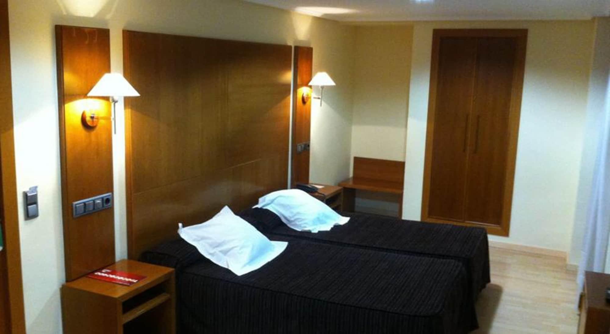 Cesaraugusta Hotel Сарагоса Екстериор снимка