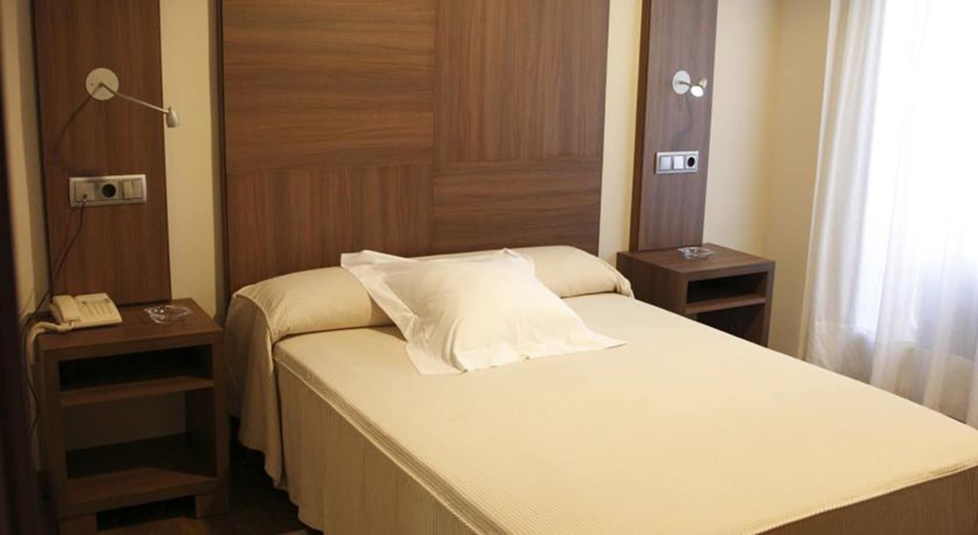Cesaraugusta Hotel Сарагоса Екстериор снимка