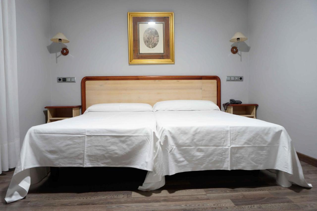 Cesaraugusta Hotel Сарагоса Екстериор снимка