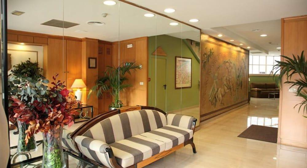 Cesaraugusta Hotel Сарагоса Екстериор снимка