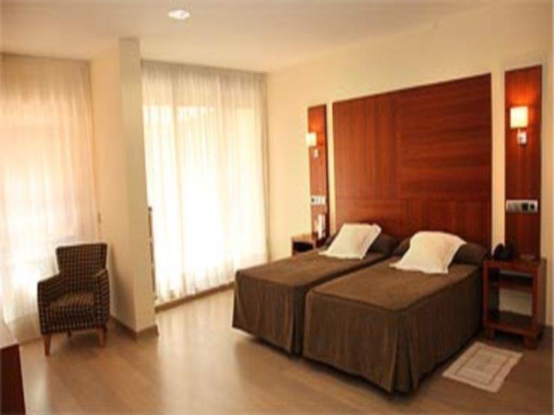 Cesaraugusta Hotel Сарагоса Екстериор снимка