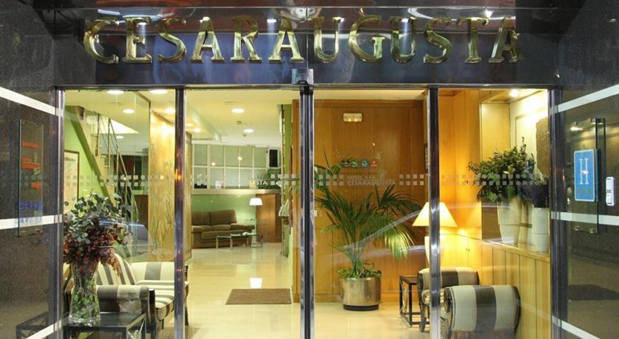 Cesaraugusta Hotel Сарагоса Екстериор снимка